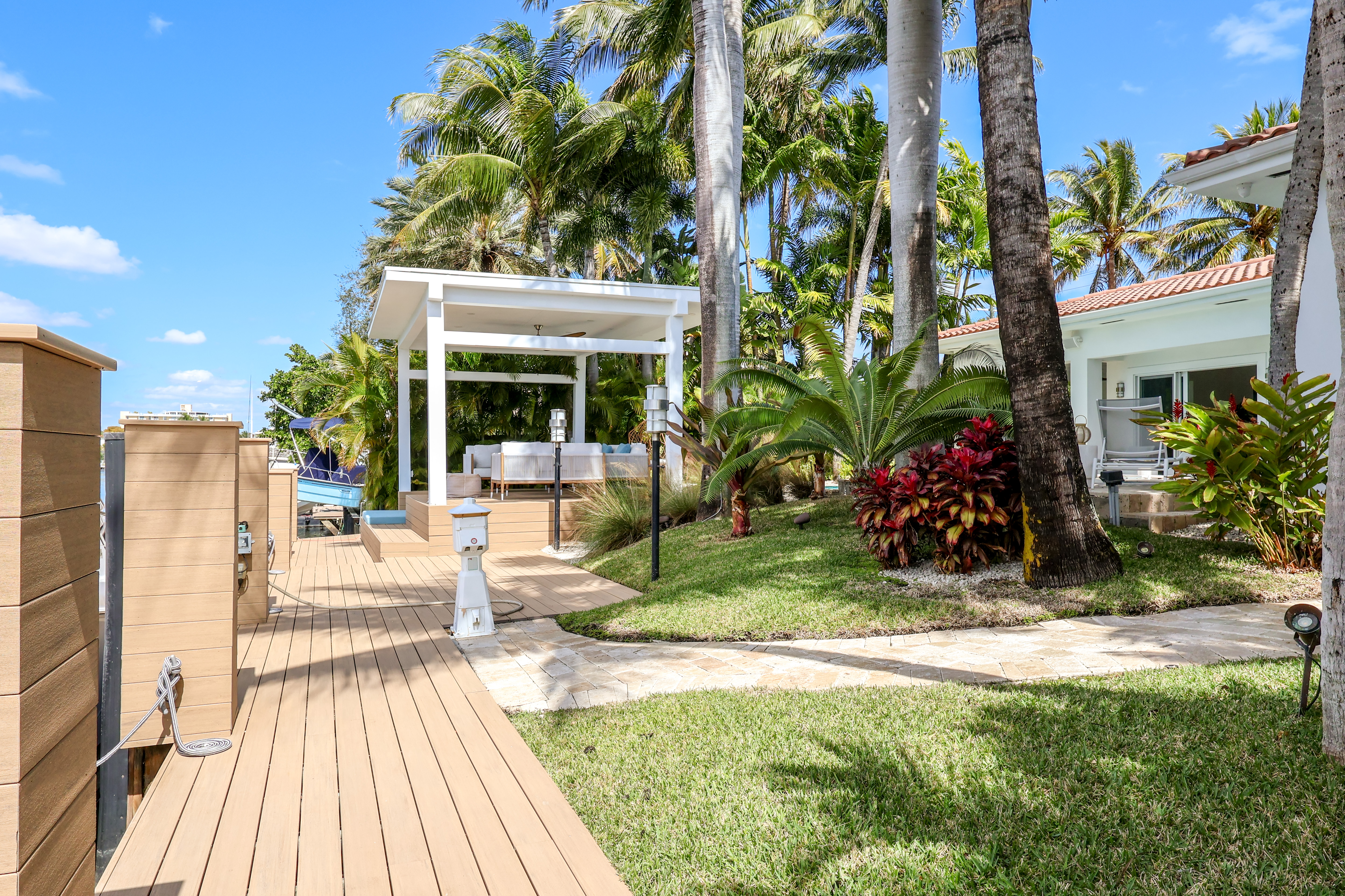 Property exterior and driveway